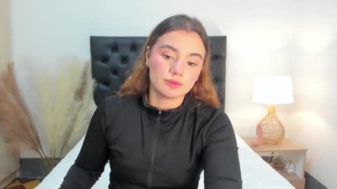 Vannesa online show from 03/26/26, 11:54