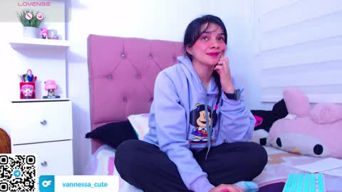 Vanesa online show from 09/19/25, 10:32