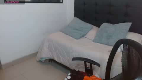 vane online show from 11/03/25, 07:59