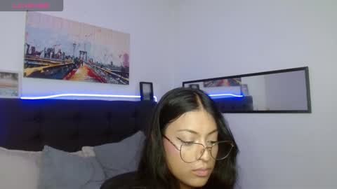 vane online show from 11/26/25, 07:26