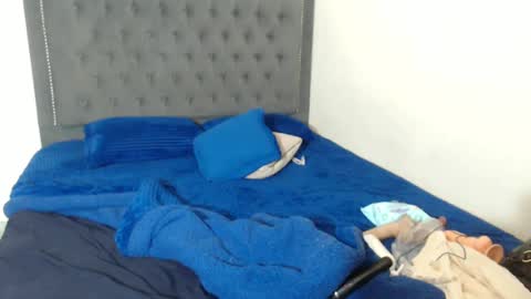 Vannesa online show from 12/19/24, 02:45