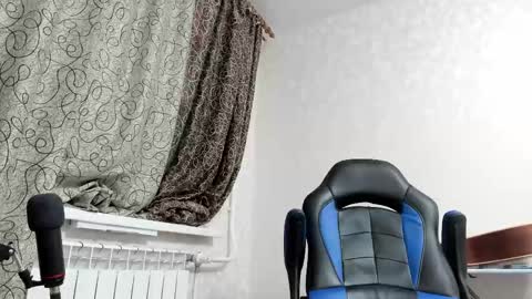 vano_822 online show from 02/26/25, 06:54