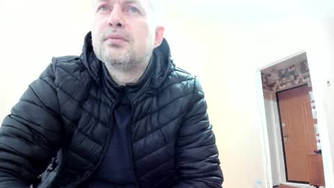 vano_822 online show from 11/22/25, 08:02
