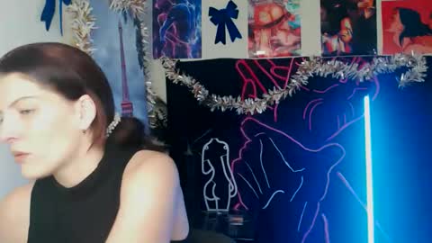 Vanessa online show from 12/15/25, 07:56