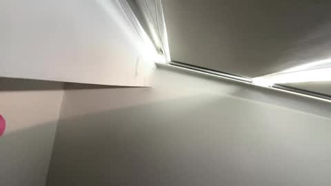 Mia online show from 04/02/26, 01:20