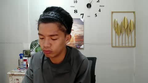 Snapshot of vanxxx2005 chatting on 01/06/25, 06:10 vanxxx2005 online show from 01/06/25, 06:10