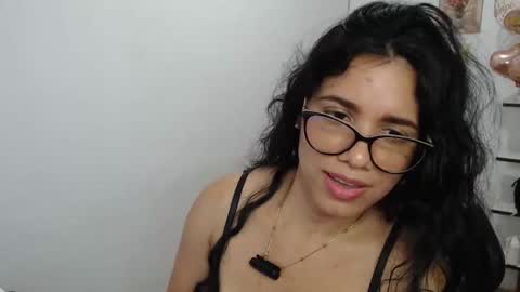 Snapshot of vanyxxxx chatting on 05/16/26, 02:19 vanyxxxx online show from 05/16/26, 02:19