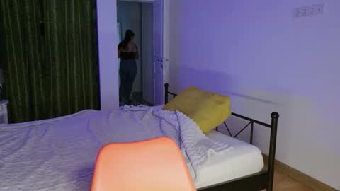 vaolietkat online show from 01/10/26, 06:59