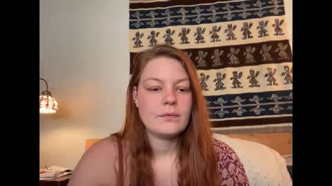 Snapshot of varared chatting on 02/02/25, 06:20 Vara Redbush online show from 02/02/25, 06:20