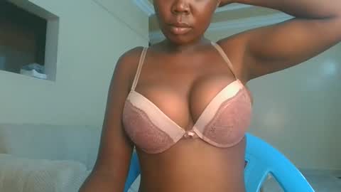 VarlKay online show from 03/11/26, 06:47