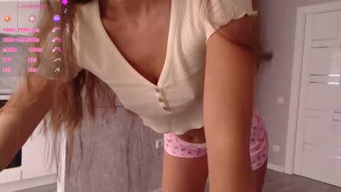 Varonica Caprii Online this week  Monday Tuesday Thursday Friday online show from 09/17/25, 07:10