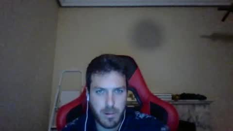 Snapshot of vascorro20 chatting on 12/17/24, 06:20 vascorro20 online show from 12/17/24, 06:20