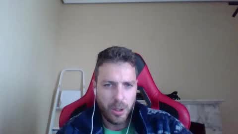 Snapshot of vascorro20 chatting on 01/05/25, 12:21 vascorro20 online show from 01/05/25, 12:21