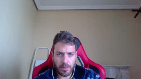 Snapshot of vascorro20 chatting on 02/24/25, 11:10 vascorro20 online show from 02/24/25, 11:10