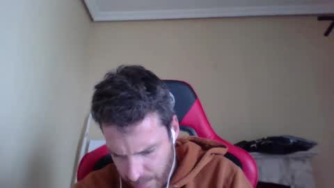 Snapshot of vascorro20 chatting on 03/12/25, 03:18 vascorro20 online show from 03/12/25, 03:18