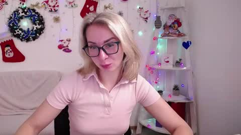 Vasilisa online show from 12/23/24, 12:19