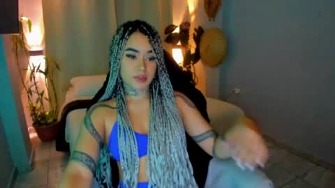 Snapshot of vayolett_bass chatting on 05/06/26, 04:52 Vayolett Bass online show from 05/06/26, 04:52
