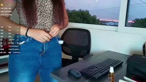 Victoria online show from 10/07/25, 11:07