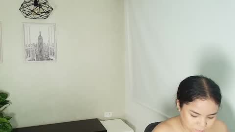 Victoria online show from 11/11/25, 10:48