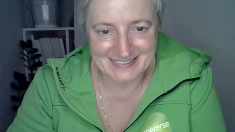 vea_motty online show from 04/18/26, 07:07