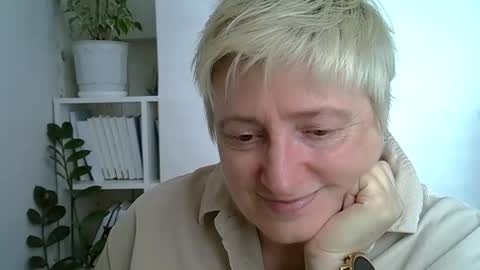 Snapshot of vea_motty chatting on 04/23/26, 09:08 vea_motty online show from 04/23/26, 09:08