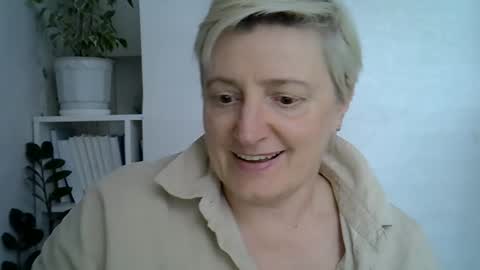 Snapshot of vea_motty chatting on 04/25/26, 03:09 vea_motty online show from 04/25/26, 03:09