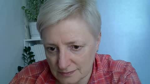 Snapshot of vea_motty chatting on 05/08/26, 01:38 vea_motty online show from 05/08/26, 01:38