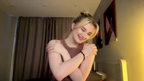 Monika online show from 03/06/26, 01:18