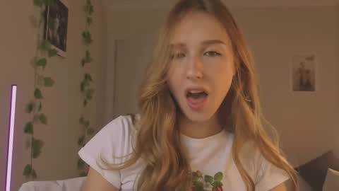 Maria online show from 09/21/25, 03:24