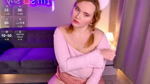 Cassie online show from 10/20/25, 01:00