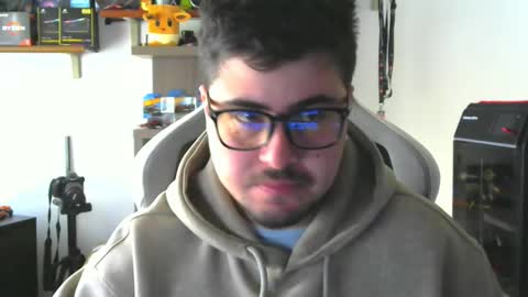 Charles online show from 11/05/25, 02:17