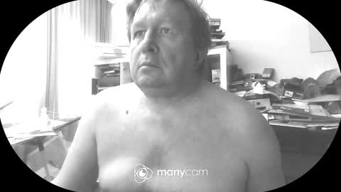 Snapshot of vejun2025 chatting on 03/17/26, 08:17 vejun2025 online show from 03/17/26, 08:17