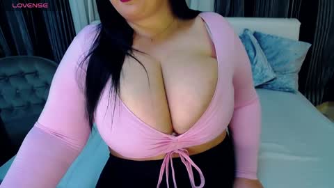 VeleryWOW online show from 12/20/24, 02:05