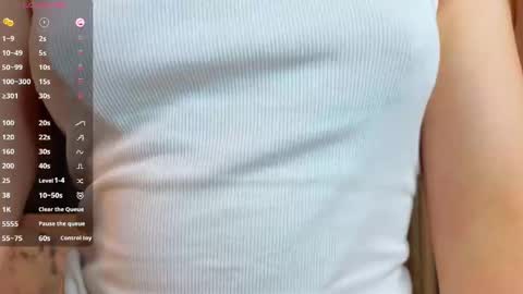 veliapascanik online show from 04/14/26, 01:33