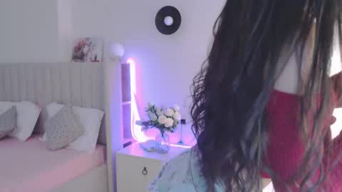 VeliaSai online show from 06/04/26, 03:01