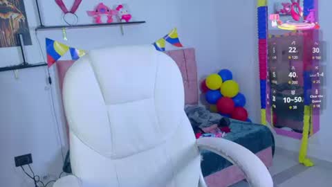 velinahoneyy online show from 07/10/26, 12:41