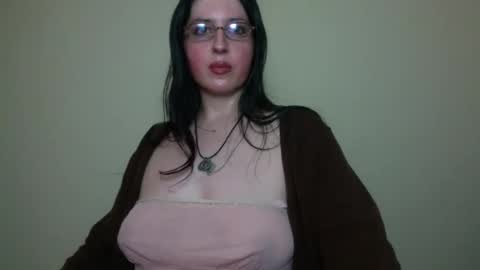 velira_ online show from 01/08/26, 02:47