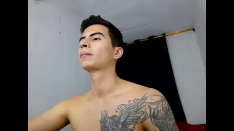 velk_hot1 online show from 01/22/25, 01:42