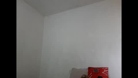 velk_hot1 online show from 02/10/25, 06:45