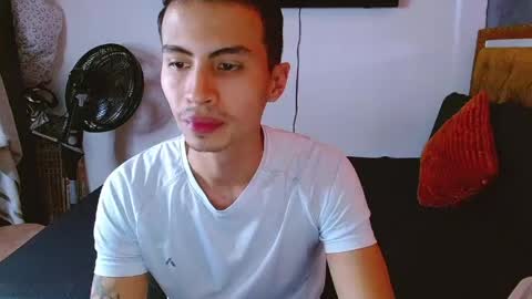 Snapshot of velk_hot1 chatting on 05/05/26, 12:24 velk_hot1 online show from 05/05/26, 12:24