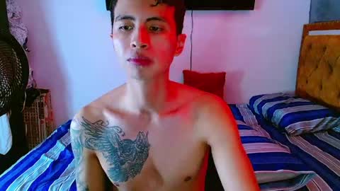 Snapshot of velk_hot1 chatting on 05/26/26, 01:07 velk_hot1 online show from 05/26/26, 01:07