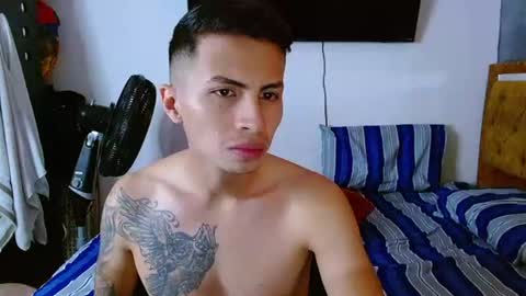 Snapshot of velk_hot1 chatting on 07/06/26, 12:35 velk_hot1 online show from 07/06/26, 12:35