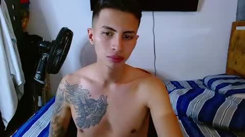 Snapshot of velk_hot1 chatting on 07/07/26, 02:10 velk_hot1 online show from 07/07/26, 02:10