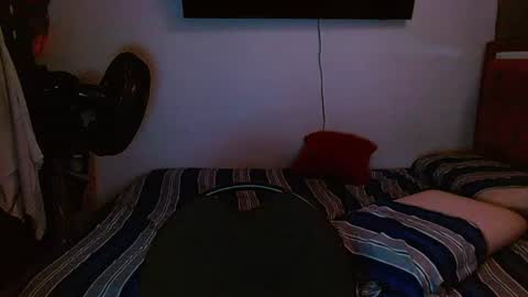 Snapshot of velk_hot1 chatting on 07/08/26, 12:09 velk_hot1 online show from 07/08/26, 12:09