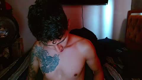 Snapshot of velk_hot1 chatting on 07/27/26, 12:12 velk_hot1 online show from 07/27/26, 12:12