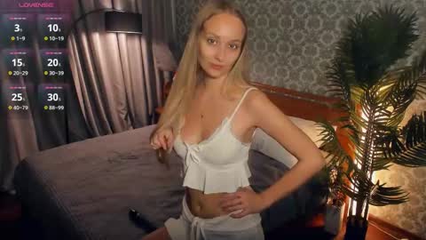 Eva online show from 11/16/25, 08:20