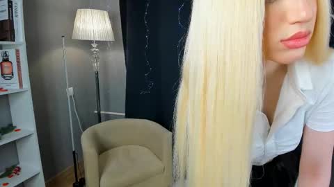 Hi im Hannah online show from 02/26/26, 06:12