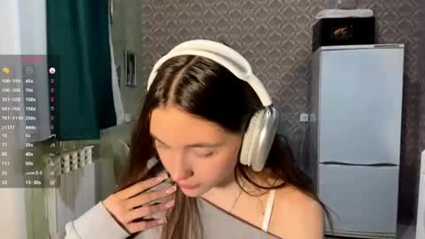 Nia online show from 04/14/26, 05:19