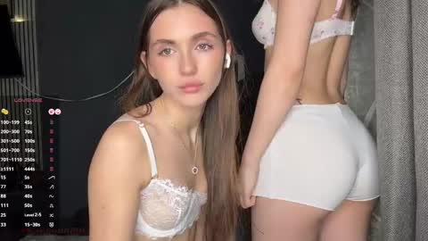 Nia online show from 04/18/26, 07:58