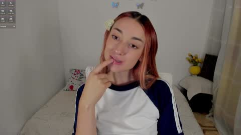 velvet_00 online show from 04/08/26, 07:25